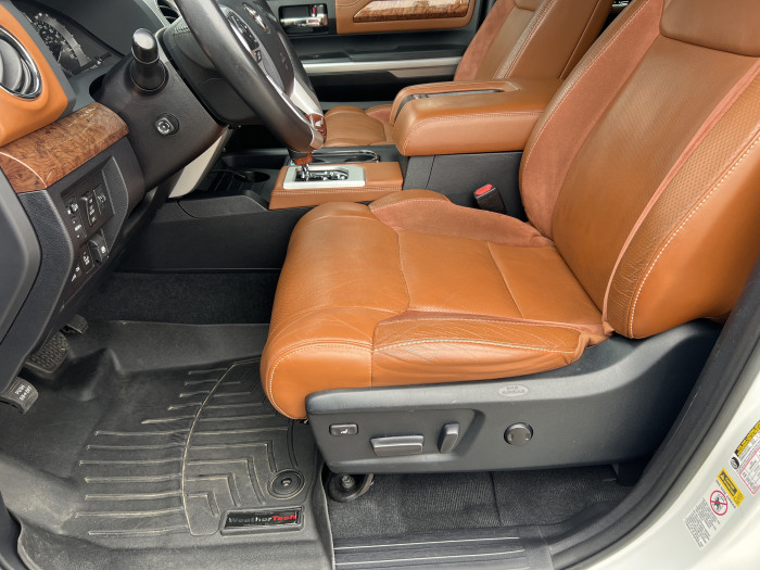 2016 Toyota Tundra 4X4 8