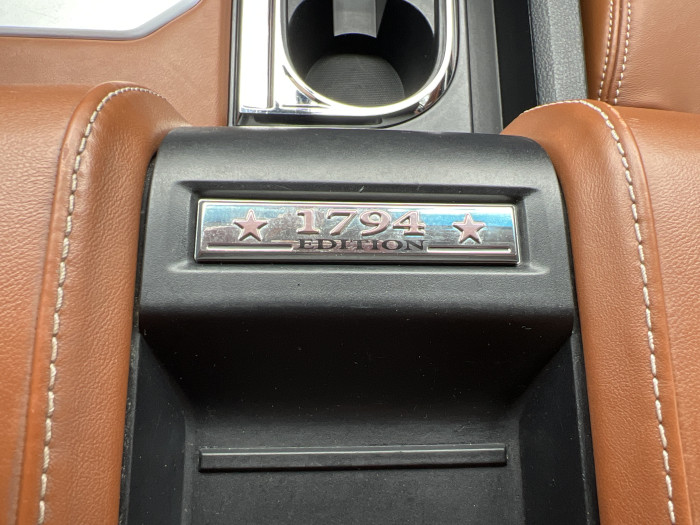 2016 Toyota Tundra 4X4 16