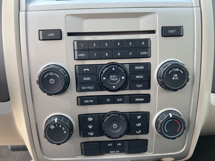 2010 Ford Escape 17