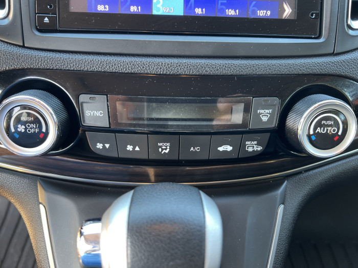 2015 Honda CRV Touring 19