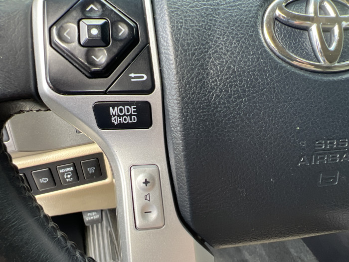 2014 Toyota Sequoia 4X4 21