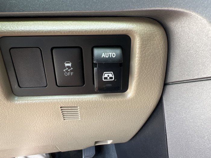 2014 Toyota Sequoia 4X4 22
