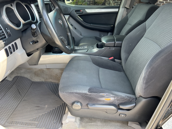 2003 Toyota 4Runner 8