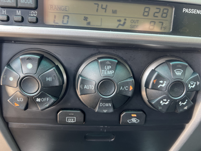2003 Toyota 4Runner 17