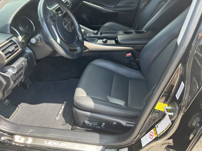 2014 Lexus IS250 8