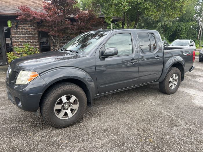 2010 Nissan Frontier Pro-4X 1