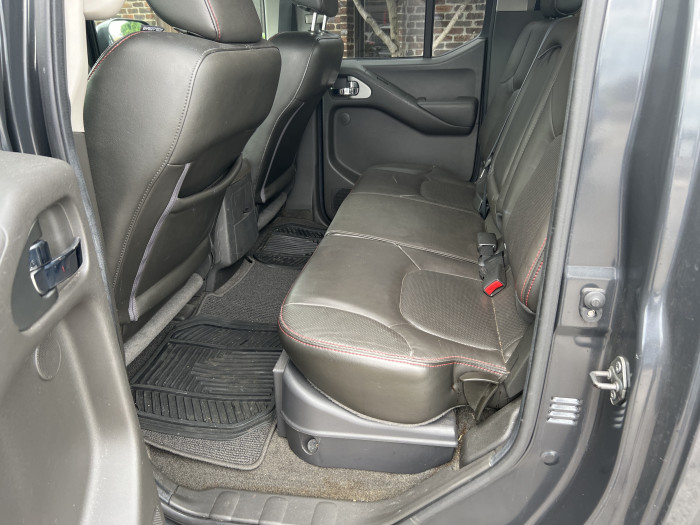 2010 Nissan Frontier Pro-4X 8