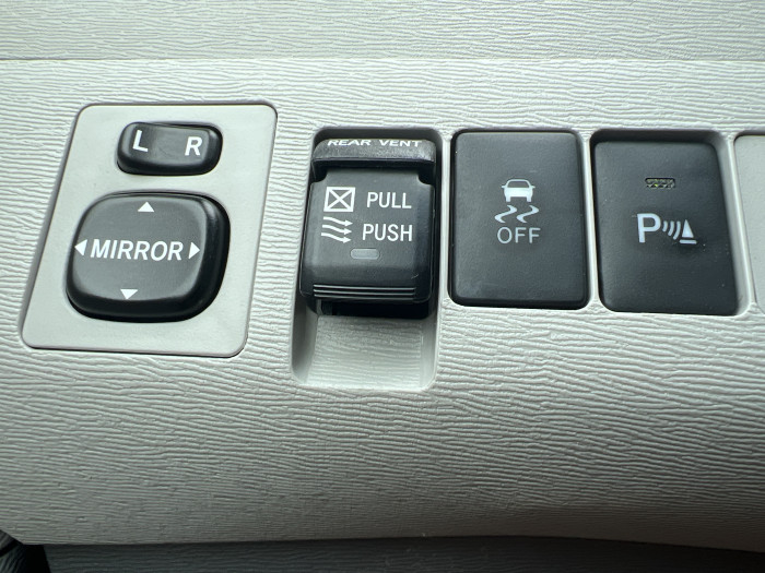 2013 Toyota Sienna XLE 17