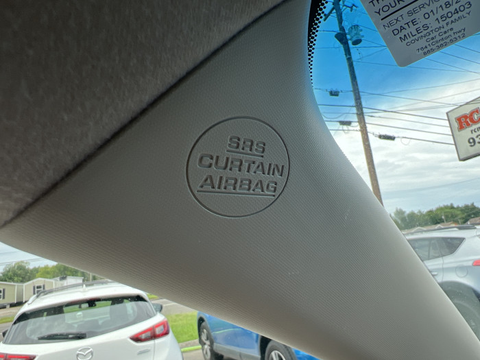 2013 Toyota Sienna XLE 23