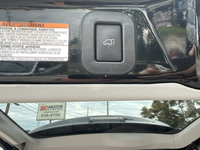 2017 Toyota Sienna XLE 13