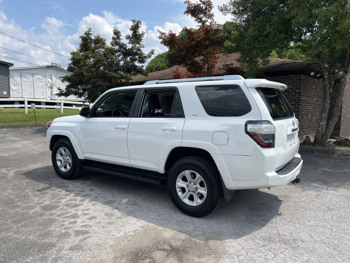 2016 Toyota 4Runner 2