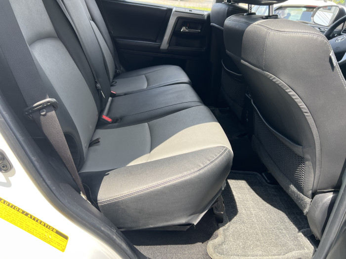 2016 Toyota 4Runner 11