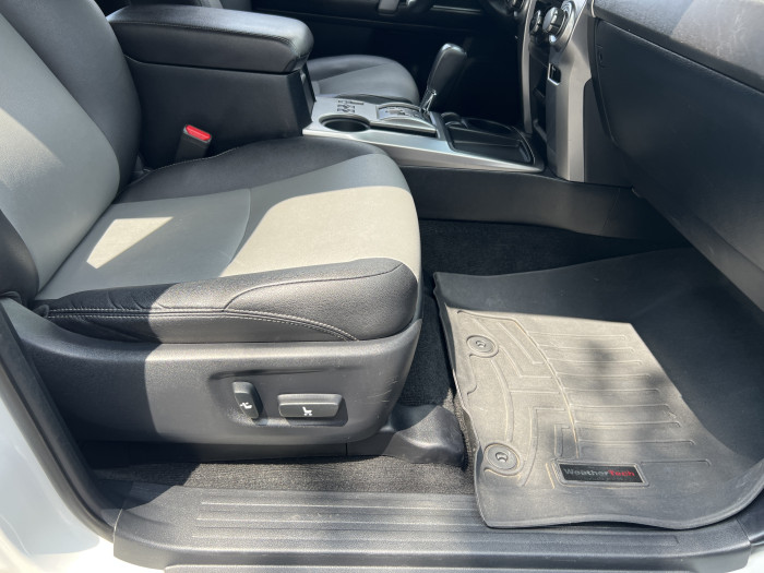 2016 Toyota 4Runner 12