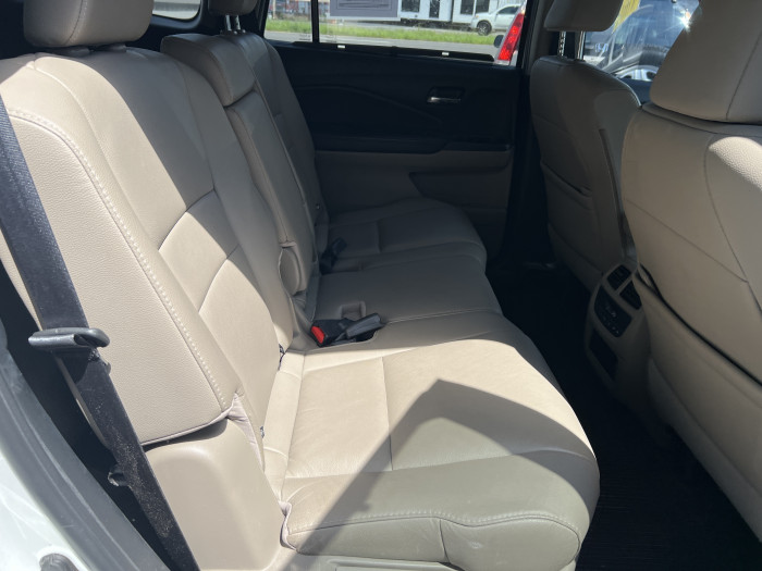 2021 Honda Pilot AWD 15