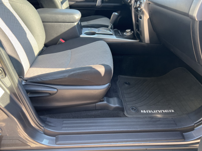 2016 Toyota 4Runner 11