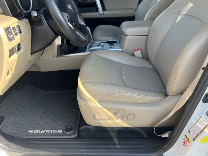 2013 Toyota 4Runner SR5 4WD 8