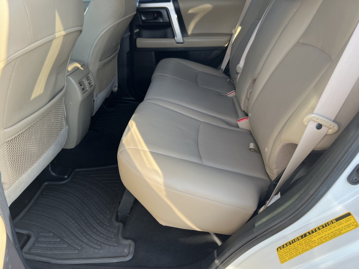 2013 Toyota 4Runner SR5 4WD 9