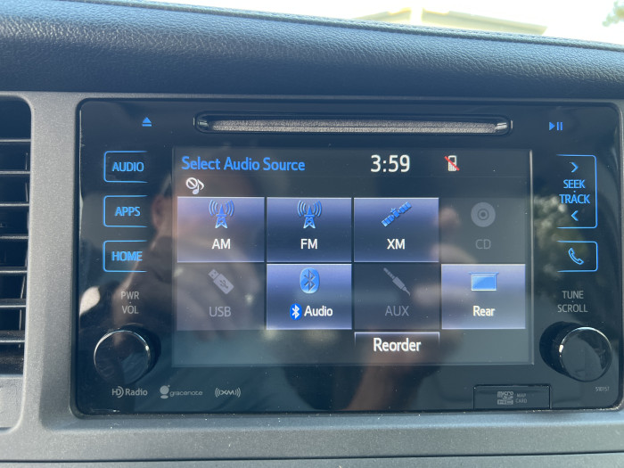 2016 Toyota Sienna XLE 20