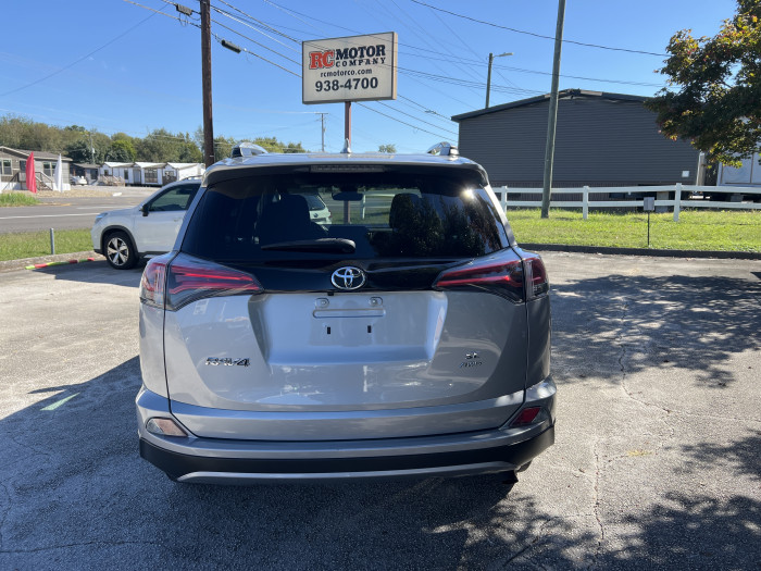 2018 Toyota RAV4 SE 3
