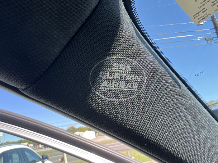 2018 Toyota RAV4 SE 16