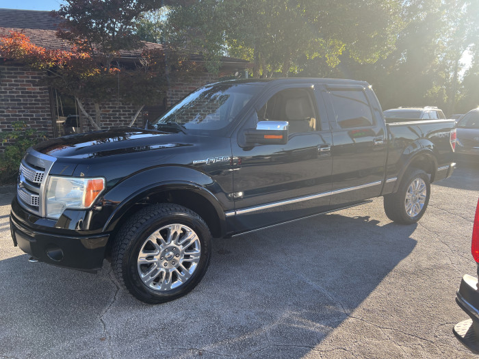 2009 Ford F150 4X4 1
