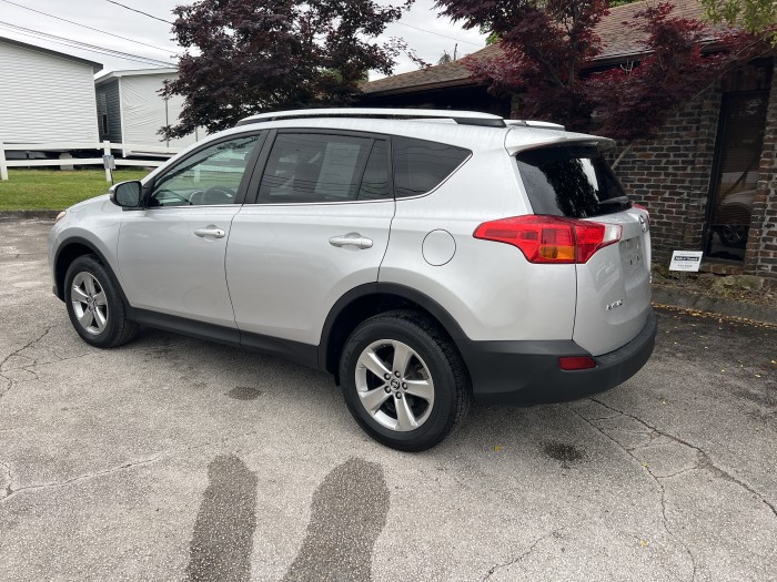 2015 Toyota Rav4 AWD 2