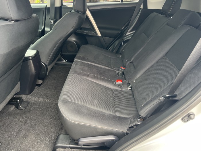 2015 Toyota Rav4 AWD 9