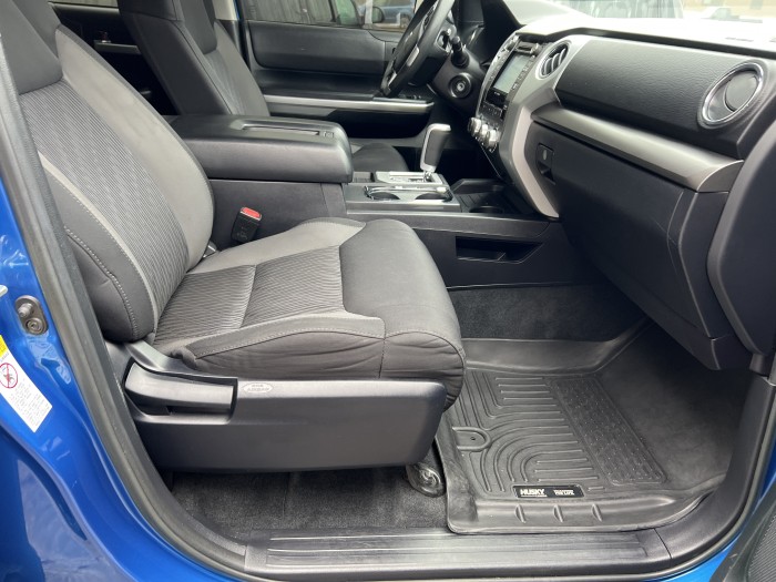 2017 Toyota Tundra 4X4 11