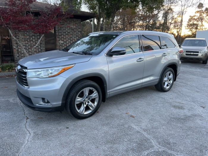 2015 Toyota Highlander AWD 1