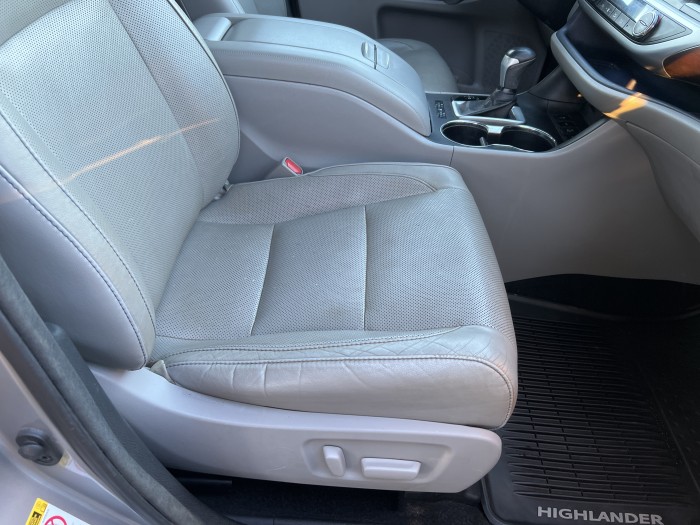 2015 Toyota Highlander AWD 15