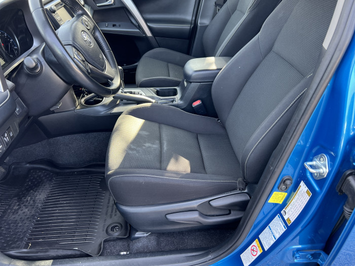 2018 Toyota Rav4 4X4 8