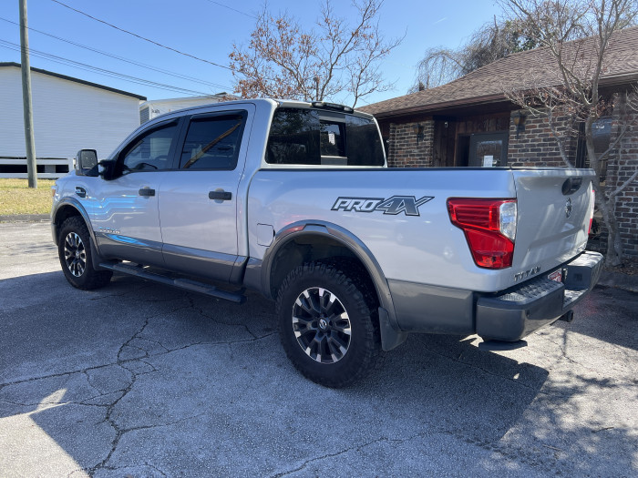 2017 Nissan Titan 4X4 2