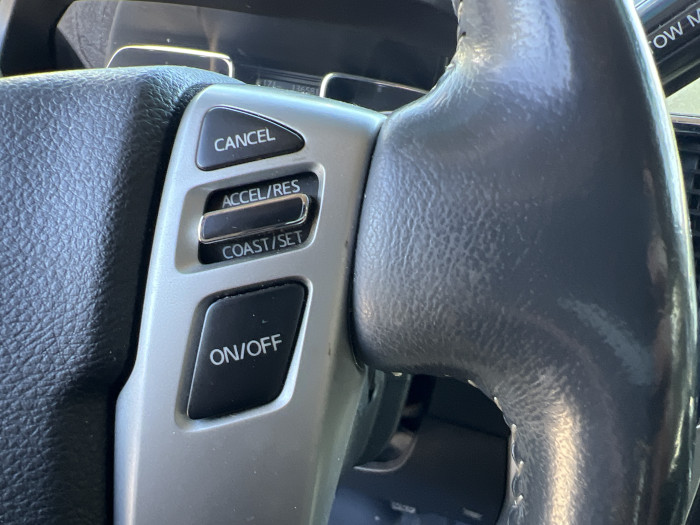 2017 Nissan Titan 4X4 14