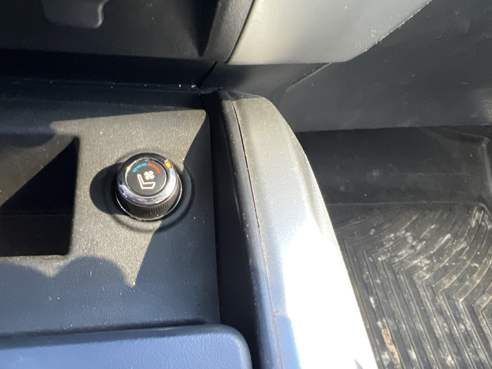 2017 Nissan Titan 4X4 27