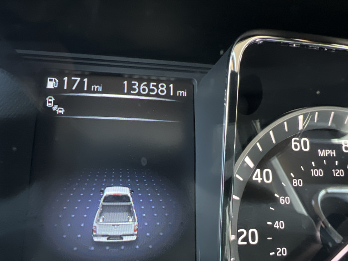 2017 Nissan Titan 4X4 28