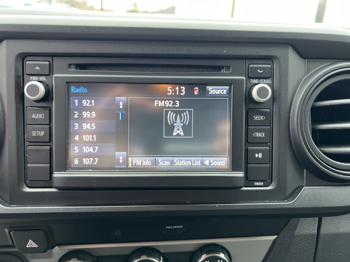 2019 Toyota Tacoma 4X4 16