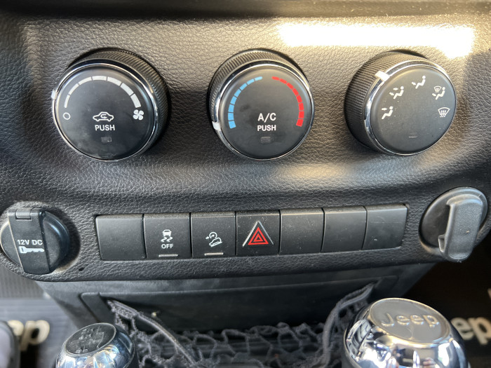 2014 Jeep Wrangler 4X4 14